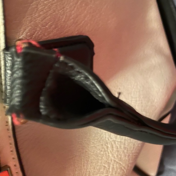 Aldo 2 tone cream and black handbag with shoulder strap. - Picture 3 of 16